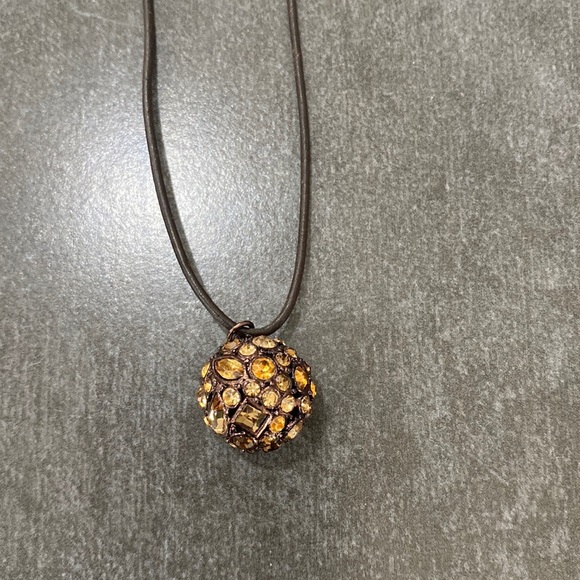 Fossils Necklace - Picture 1 of 3